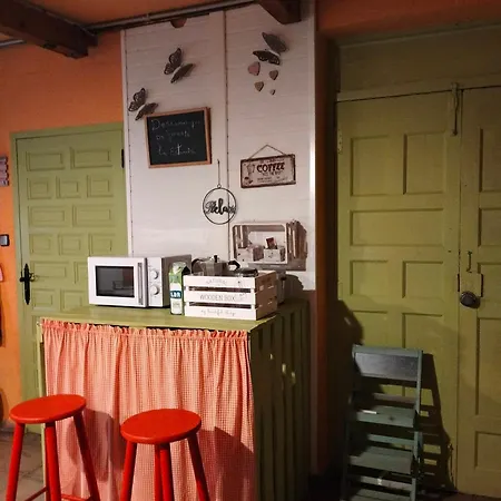 Casa Manuel Y Ana Maria. * Llombera