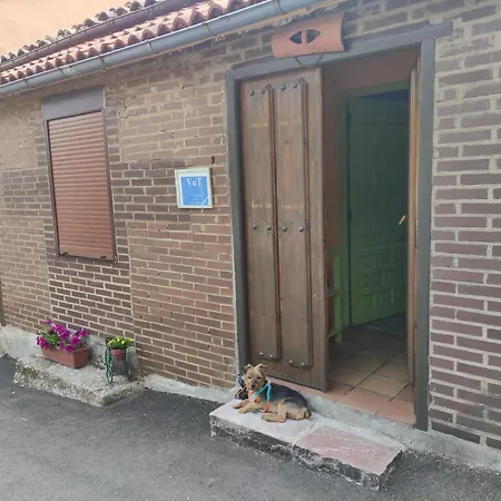 Casa Manuel Y Ana Maria. Llombera
