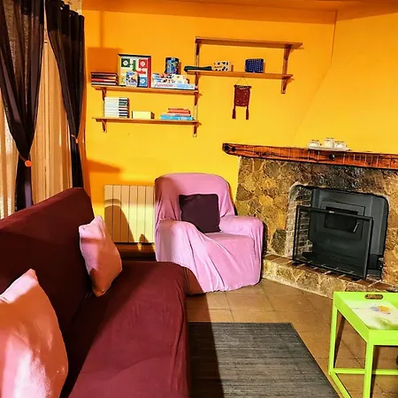 Casa Manuel Y Ana Maria. * Llombera