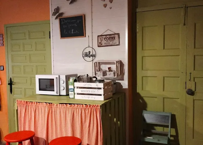 Casa Manuel Y Ana Maria. * Llombera