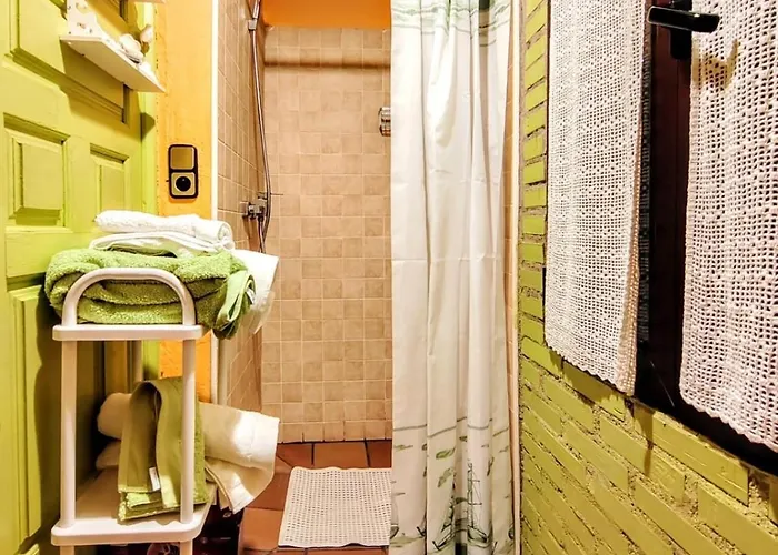 Casa Manuel Y Ana Maria. * Llombera