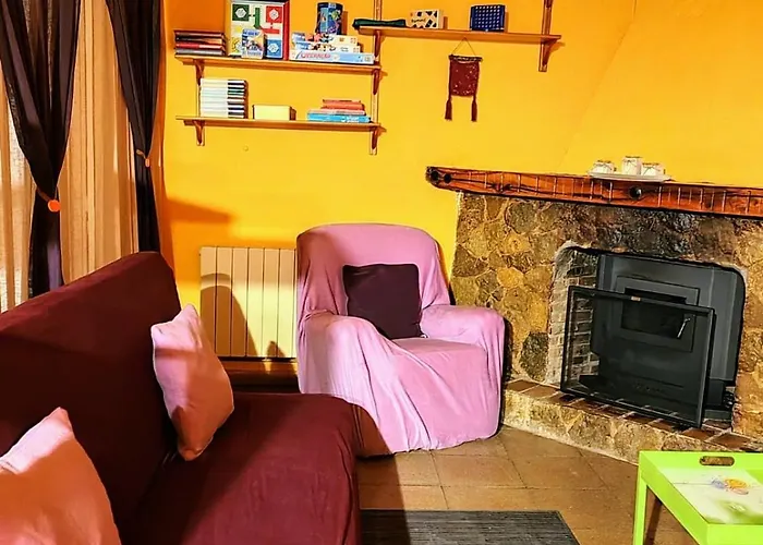 Casa Manuel Y Ana Maria. * Llombera