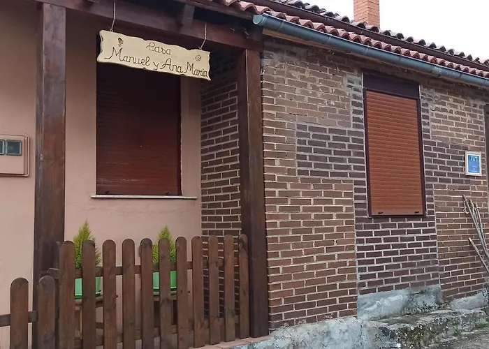 Casa Manuel Y Ana Maria. Llombera